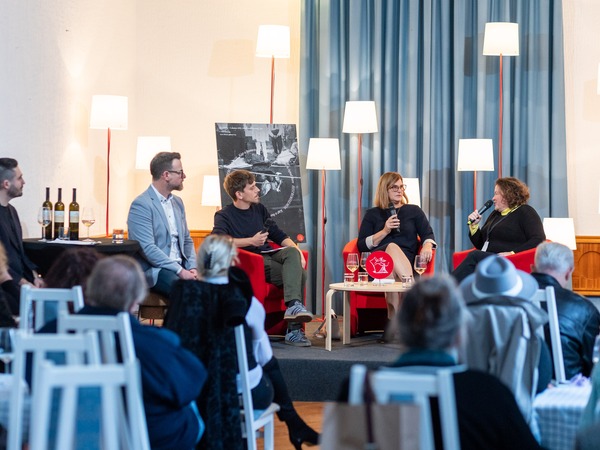 3. Histrokozmos - Histrokozmos | Sakramenske: Ivona Orlić i Milena Mičić; Marko Geržinić, Eric Ušić, Milena Mičić, Ivona Orlić ©Manuel Angelini