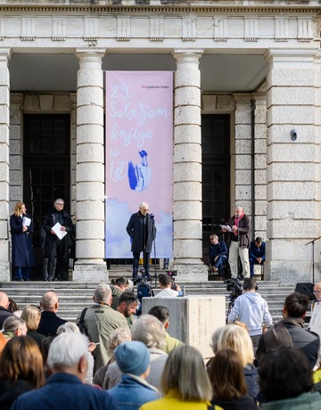 Počeo 29. Sa(n)jam knjige u Istri, bili smo na otvorenju: veliki Milo Manara i sjajni Kristian Novak predstavili nove knjige