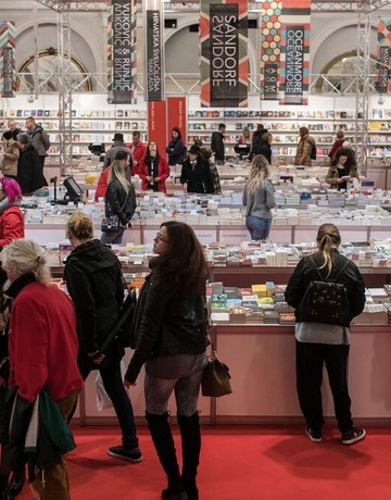 Bogat prodajni dio Sa(n)jam knjige u Istri: Više od 30.000 nasalova, gotovo tristo nakladnika...